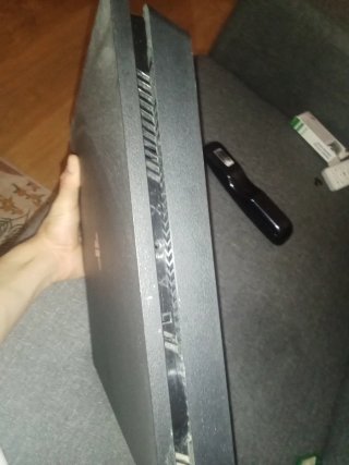 PlayStation 4 Slim Negra