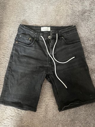Pantalón corto vaquero Pull&Bear negro