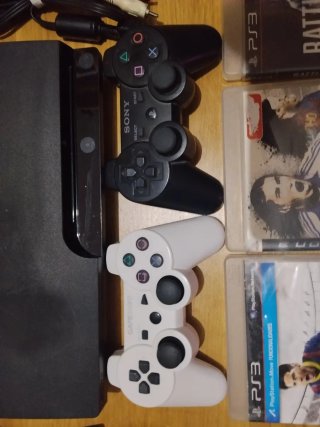 Consola PlayStation 3 Slim Negra + Juegos