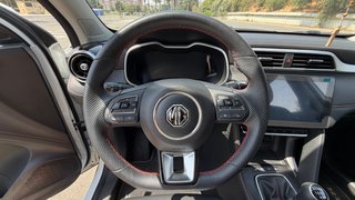 MG ZS 1.0T - Luxury - 2023 - 36.000km - Garantía