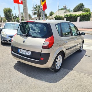 Renault Scenic Dynamique 1.9 dCi AUTOMÁTICO