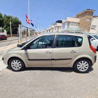Renault Scenic Dynamique 1.9 dCi AUTOMÁTICO