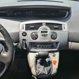 Renault Scenic Dynamique 1.9 dCi AUTOMÁTICO