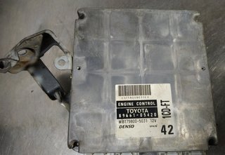 8966105420 centralita motor toyota avensis 382336
