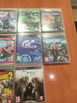 Consola PS3 con 2 mandos