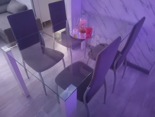 Mesa cristal y 4 sillas gris/plata