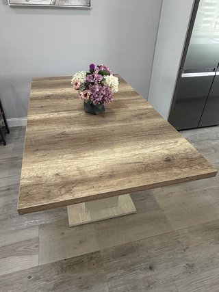 Mesa extensible roble y blanco 1,6m-2m
