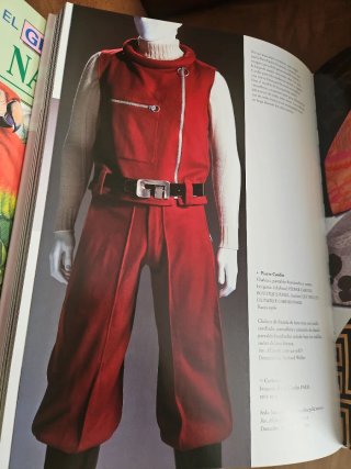 Moda. una Historia Desde el Siglo XVIII Al Sigl...