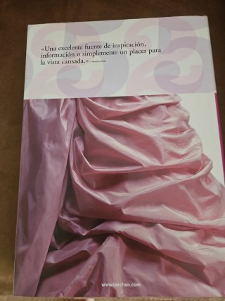 Moda. una Historia Desde el Siglo XVIII Al Sigl...