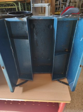 Caja de herramientas MEC vintage