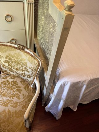 Sillón descalzador estilo clásico
