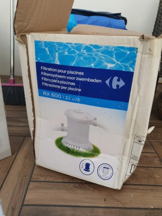 Piscina hinchable con depuradora y lona protectora