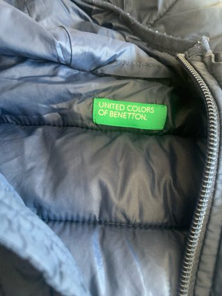 Parka niño acolchada United Colors of Benetton.