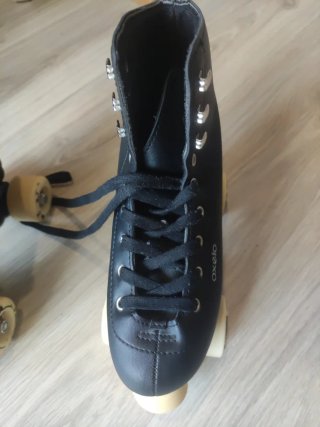 Patines Oxelo 4 ruedas negros