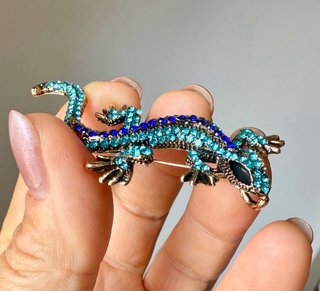 Broche Lagartixa Azul e Turquesa com Brilhos