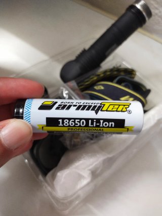 Armytek Wizard Pro Linterna Frontal