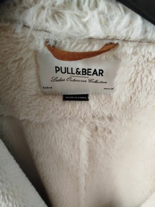 Chaqueta Pull&Bear efecto ante forrada