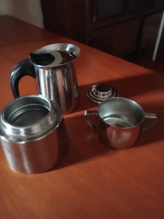 Caffettiera 6 tazze + zuccheriera inox