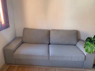 Sofá 2 plazas Kivik IKEA gris