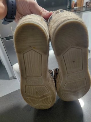 Sandalias Gaimo cuña leopardo