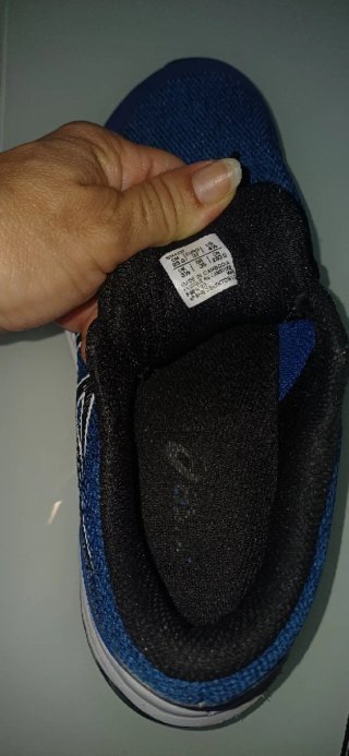 Deportivas ASICS azules y negras