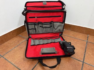 Bolsa de trabajo y herramientas Magma