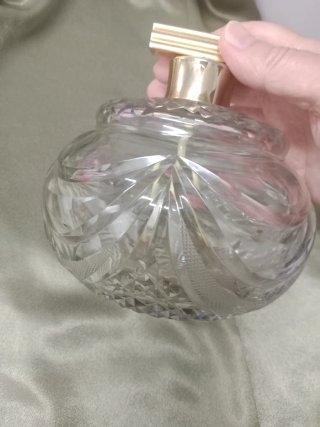Frasco antiguo cristal tallado perfume