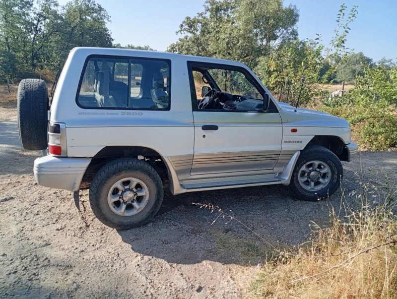 Mitsubishi Montero 2000 - foto 1