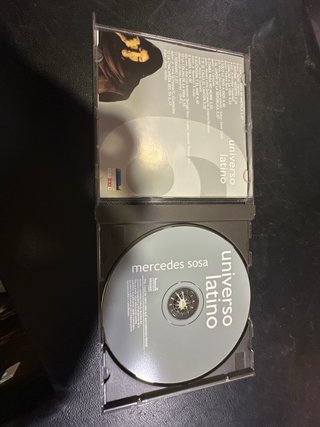 CD Universo Latino 6 Mercedes Sosa