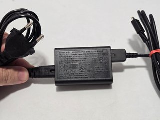 Cargador Ps Vita 2000 original sony