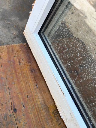 Ventana PVC con persiana 120x168 cm / TENGO 3 /