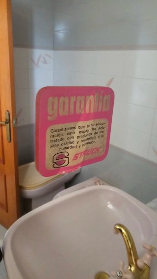 Mueble baño clásico madera y metal