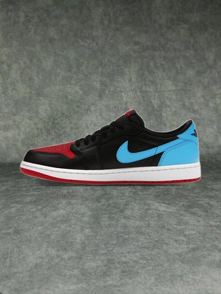 Jordan 1 Retro Low OG NC to Chi (Mujer)