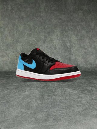 Jordan 1 Retro Low OG NC to Chi (Mujer)