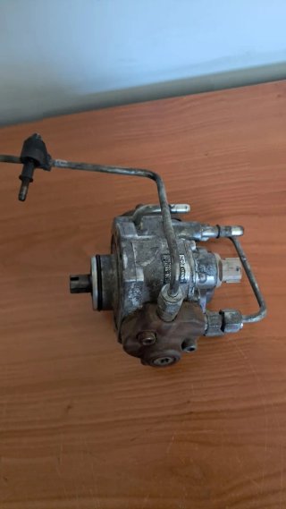 Bomba Inyección Alta Presión Denso 6C1Q-9B395-AB