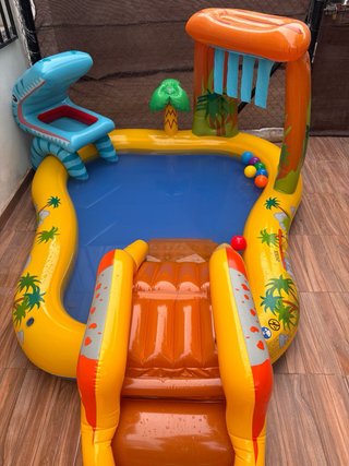 Piscina hinchable infantil dinosaurios