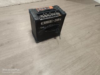 Amplificador Guitarra Roland CUBE 30X