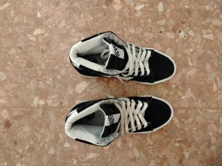Zapatillas Nyc blancas y negras