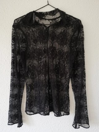 Blusa Zara y Pantalones negros con rayas laterales