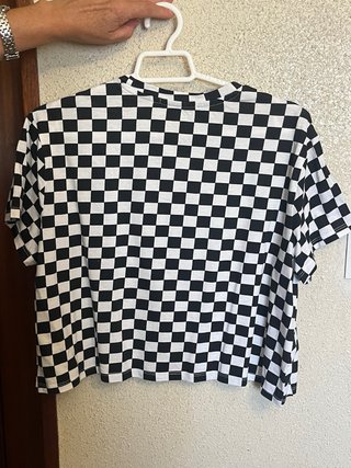 Camiseta de cuadros cuadros blancos y negros