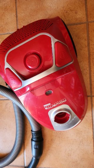 Aspiradora con bolsa Rowenta Compact RO3953 900W
