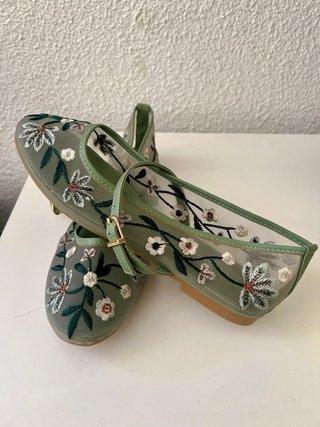 Bailarinas bordadas de malla verde