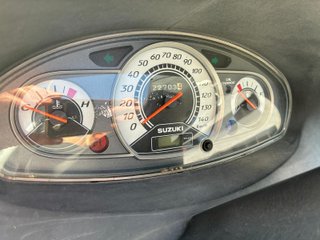 Suzuki Burgman 125 Blanca 2013