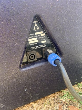 ALTAVOZ PROFESIONAL W&DB CON COMPONENTES BEYMA