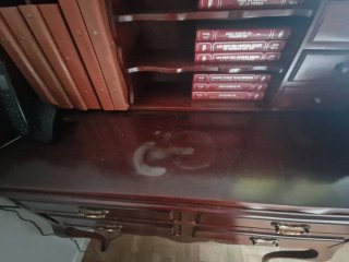 Escritorio antiguo de madera