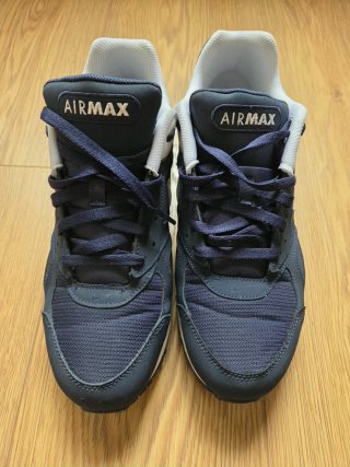 Nike AirMax IVO Azul Marino y Blanco