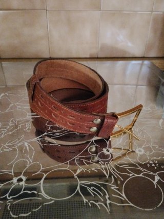 Cinturón de cuero hombre hecho a mano.