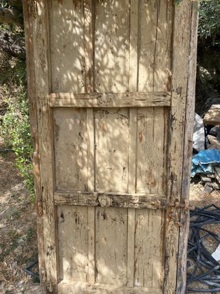Puerta de madera antigua