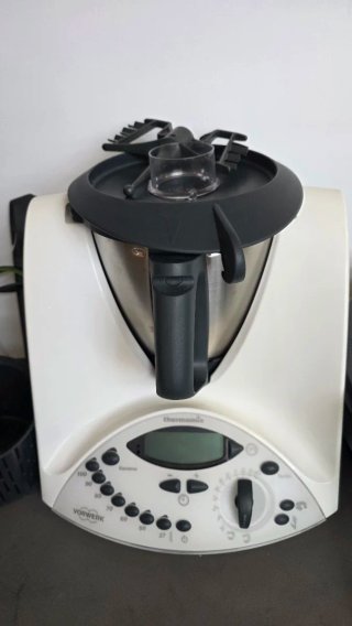 Thermomix TM31 con accesorios
