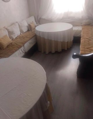 Salón marroquí de madera